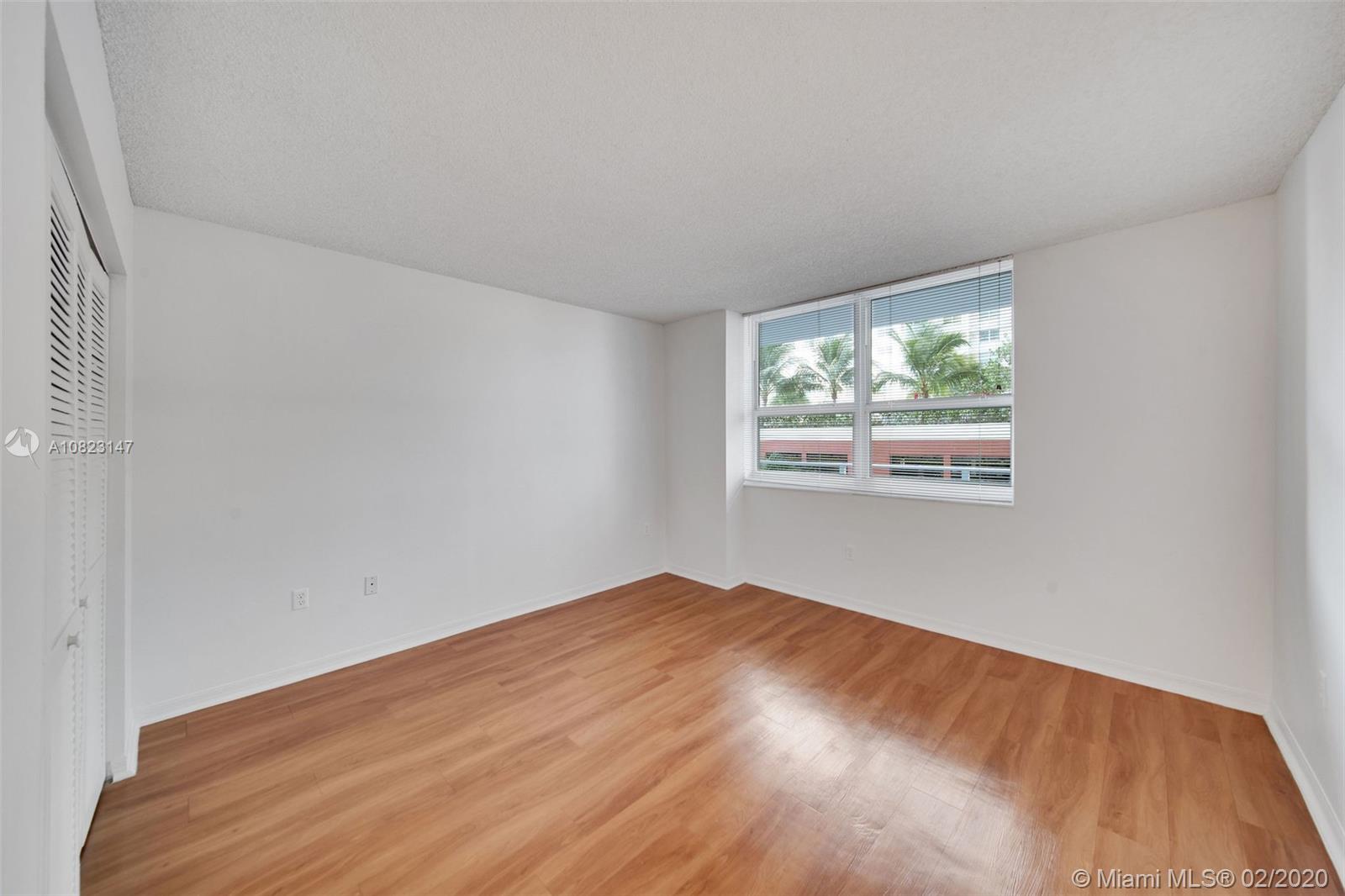 Yacht Club Brickell - Residential Lease