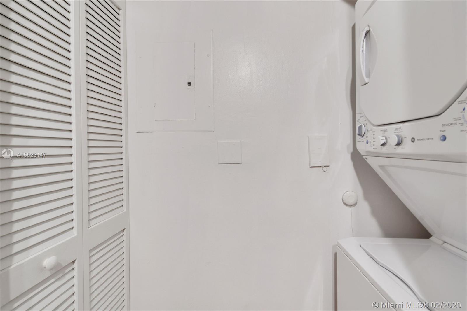 Yacht Club Brickell - Residential Lease