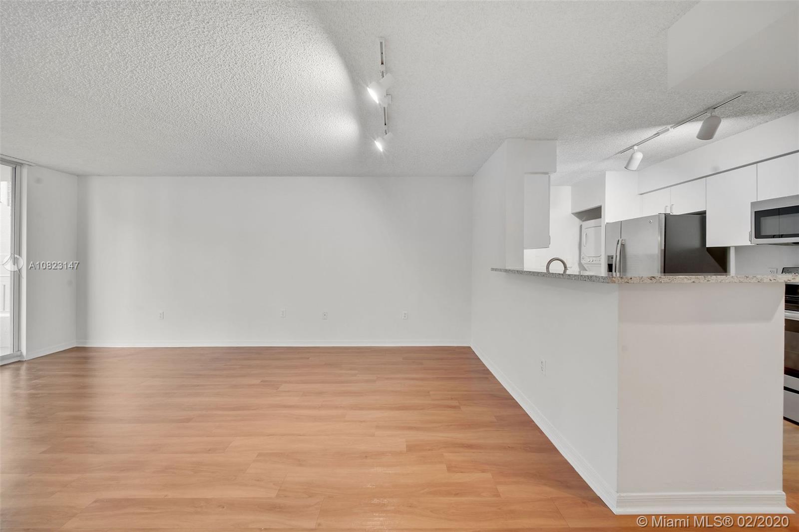 Yacht Club Brickell - Residential Lease