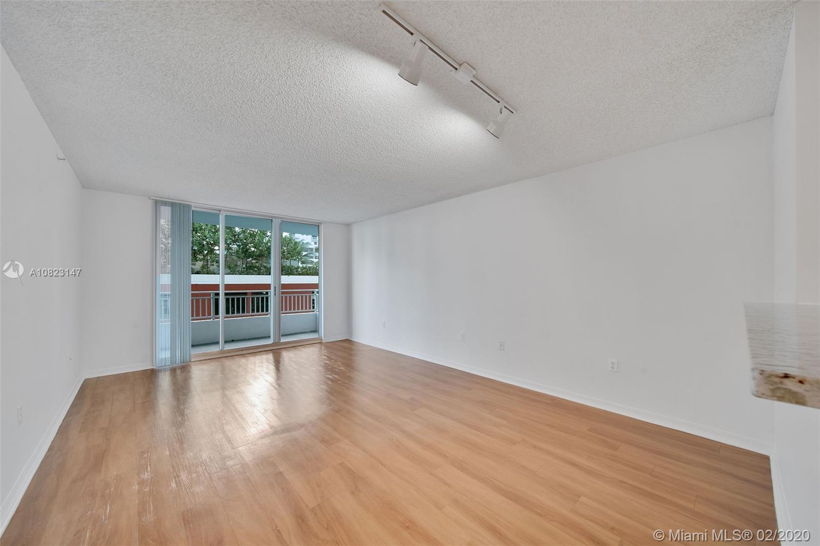 Yacht Club Brickell - Residential Lease