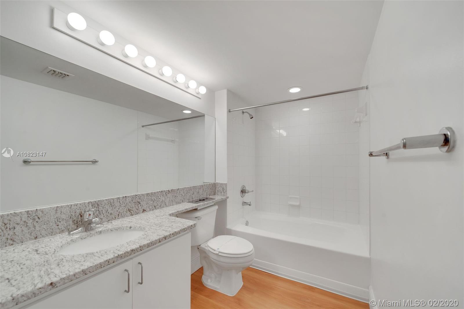 Yacht Club Brickell - Residential Lease