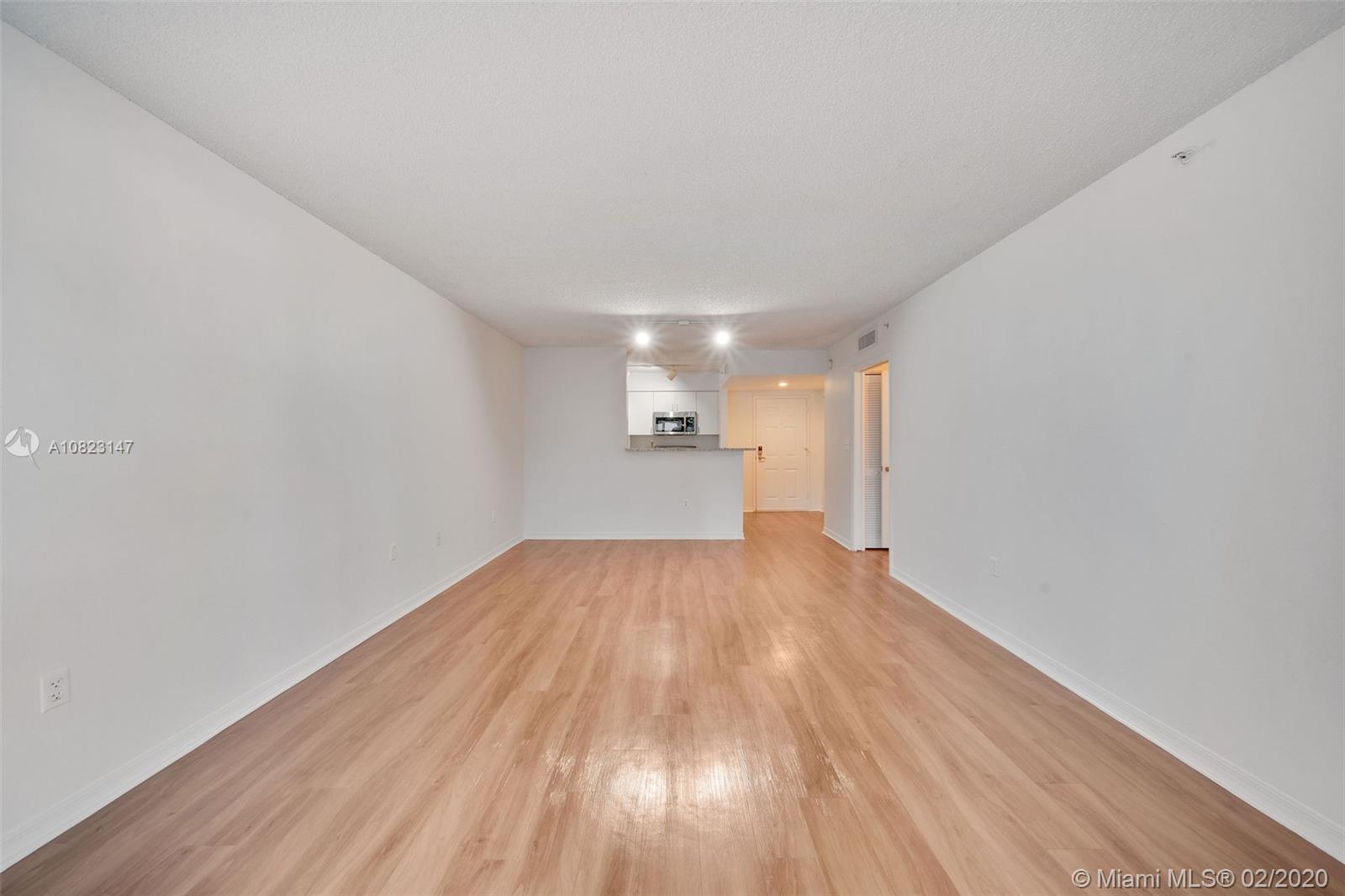 Yacht Club Brickell - Residential Lease