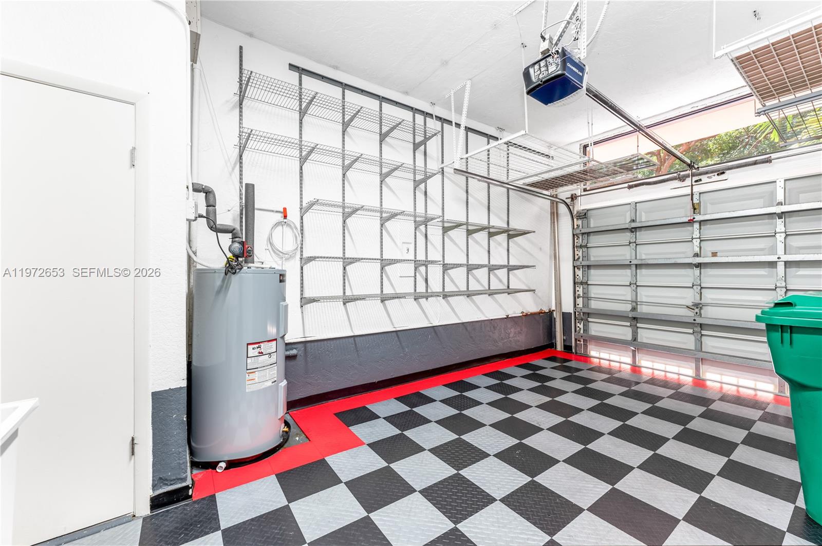 ROYAL HARBOUR YACHT CLUB - Residential