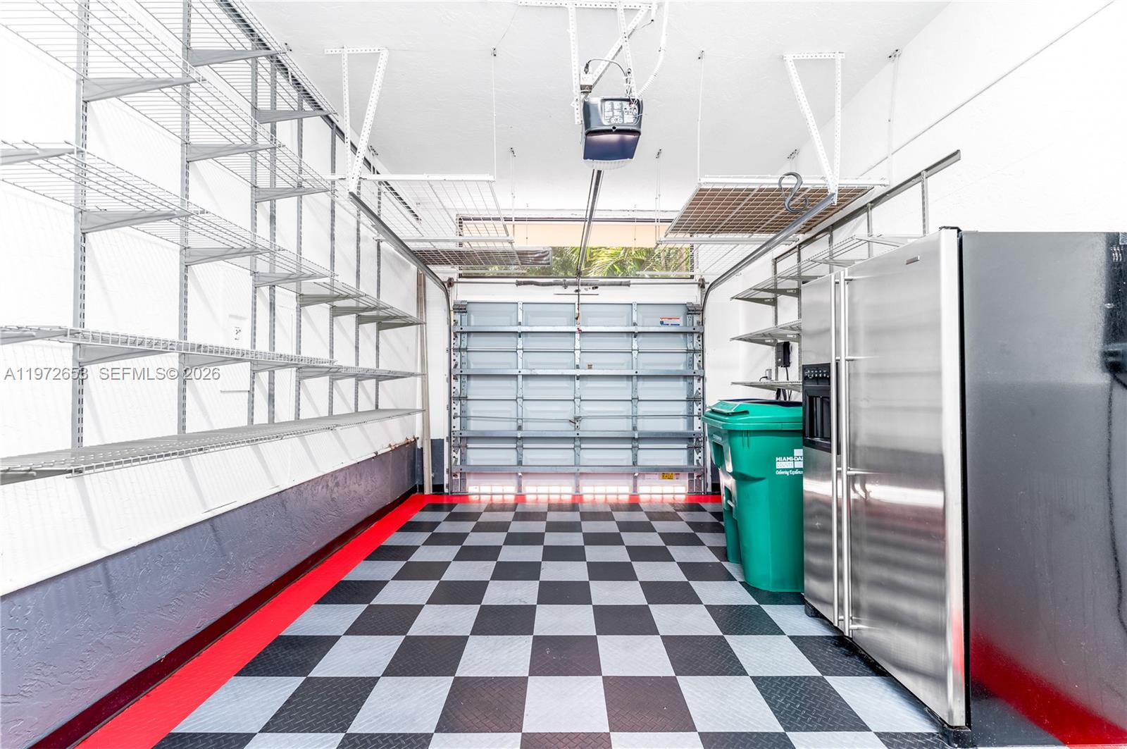 ROYAL HARBOUR YACHT CLUB - Residential