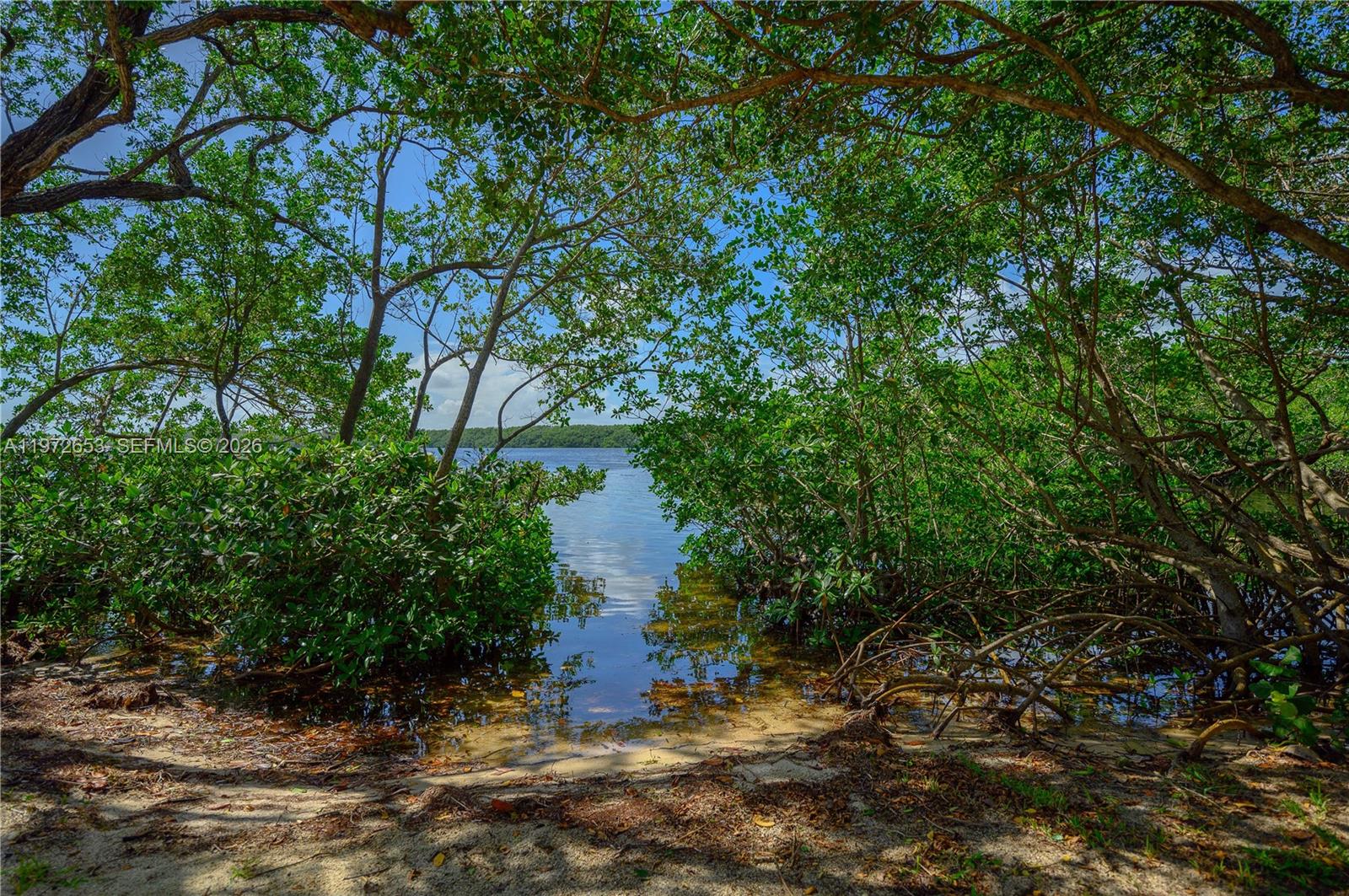 ROYAL HARBOUR YACHT CLUB - Residential