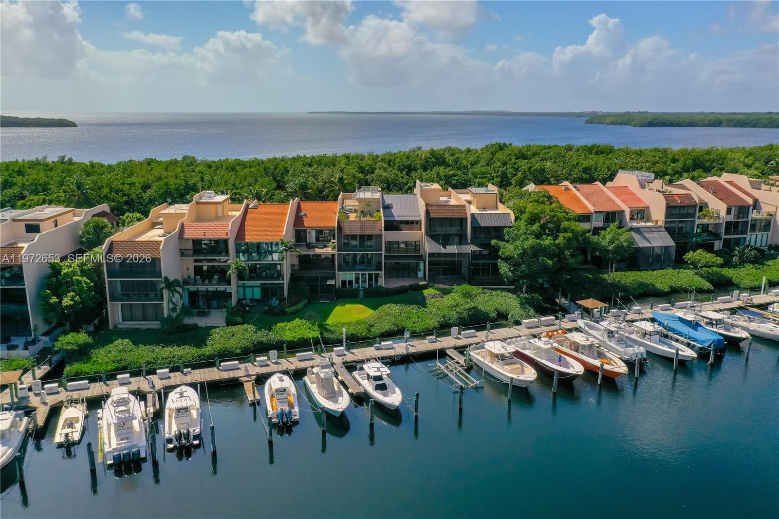 ROYAL HARBOUR YACHT CLUB - Residential