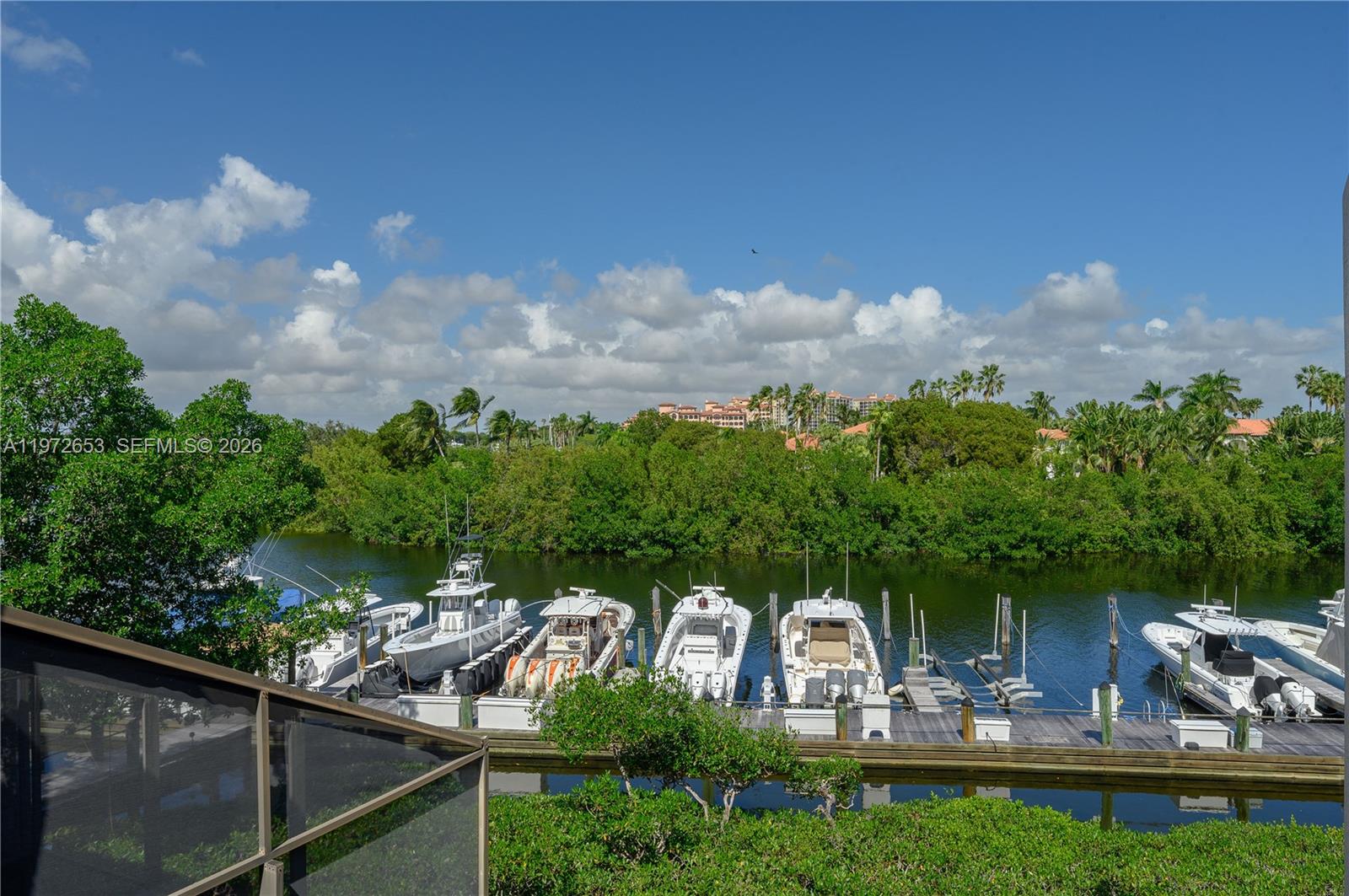 ROYAL HARBOUR YACHT CLUB - Residential