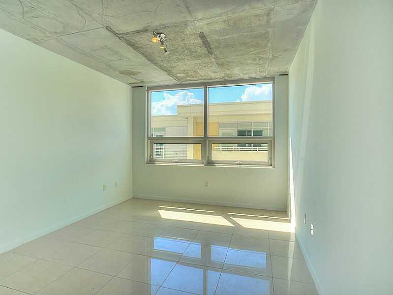 MIDBLOCK - Residential Lease