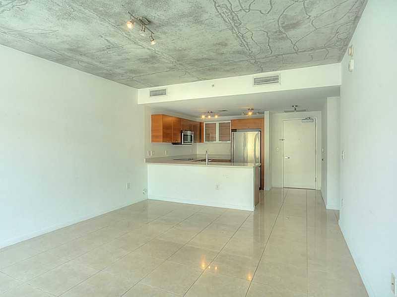 MIDBLOCK - Residential Lease