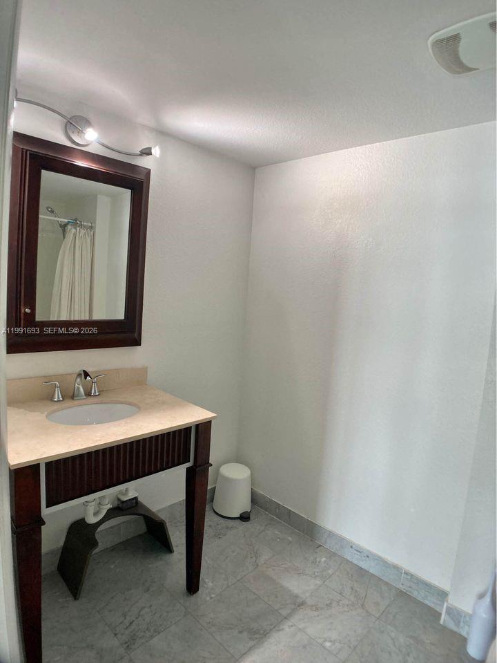 MOON BAY OF MIAMI CONDO - Residential Lease