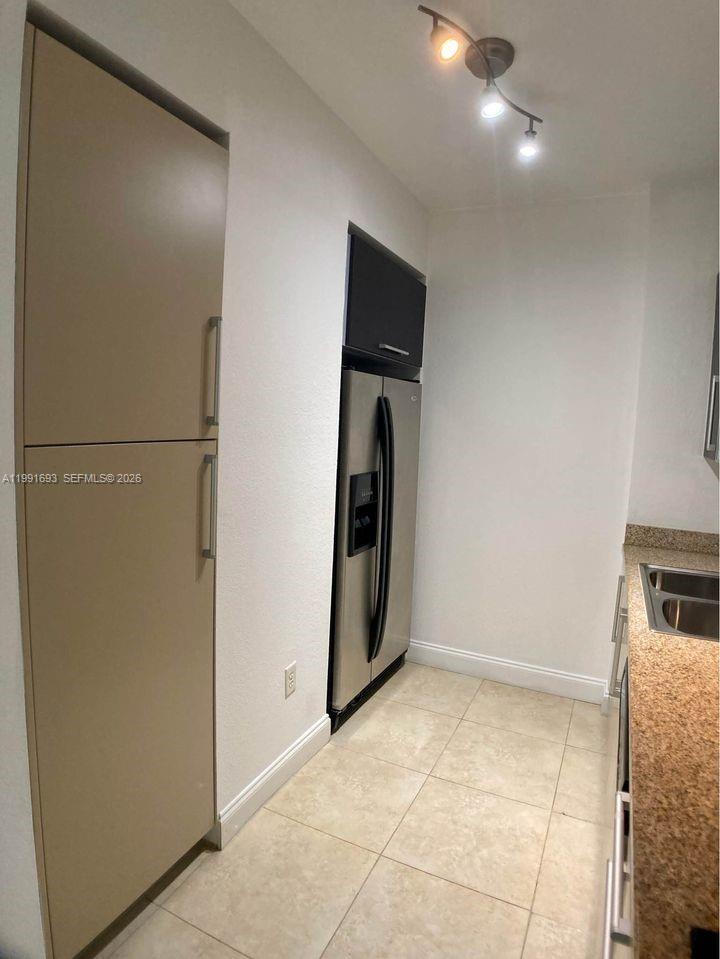MOON BAY OF MIAMI CONDO - Residential Lease