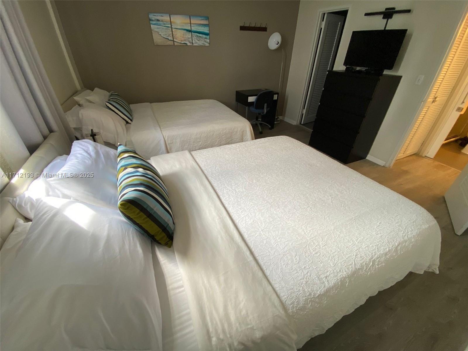 TIDES ON HOLLYWOOD BEACH - Residential