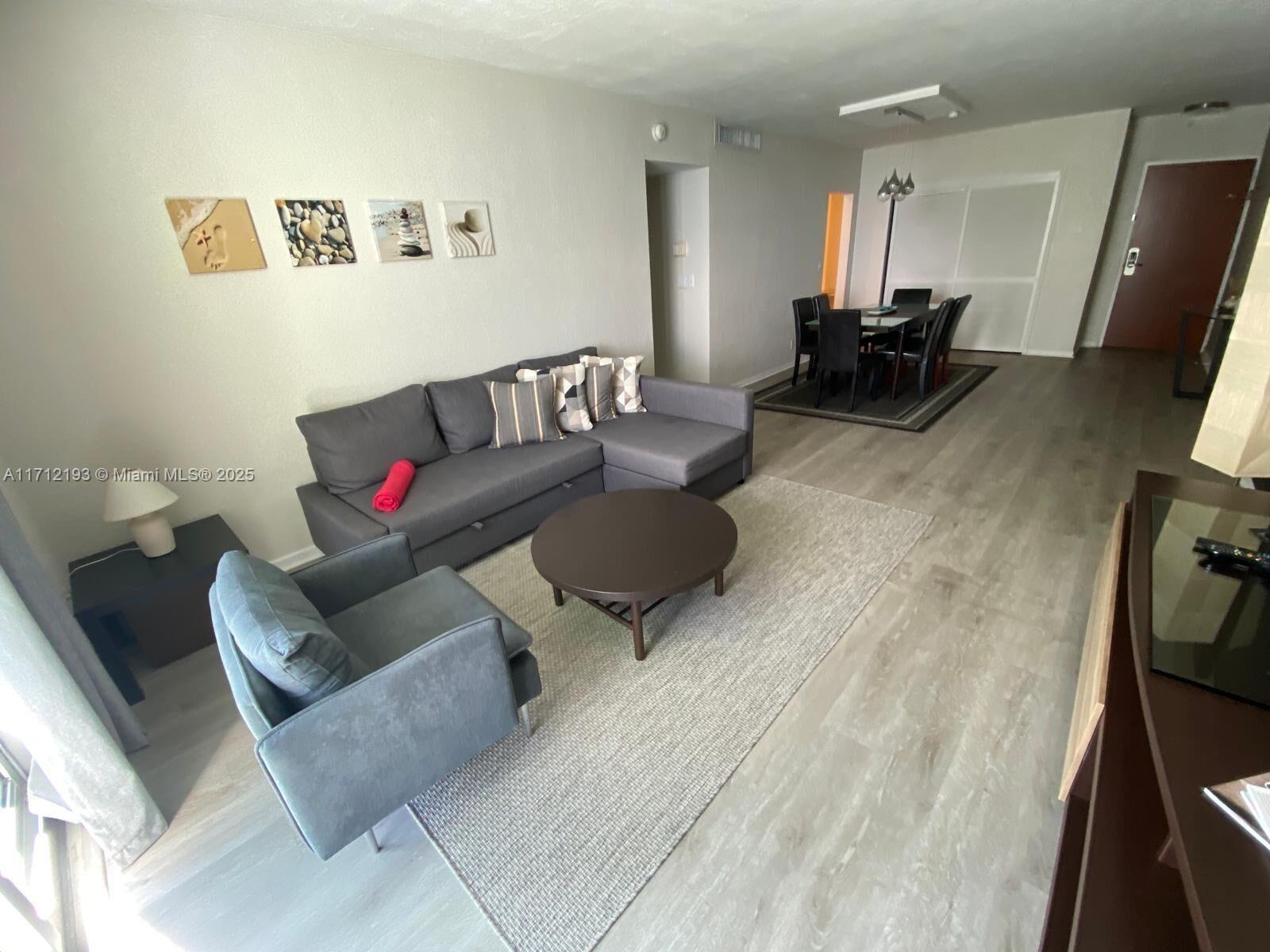 TIDES ON HOLLYWOOD BEACH - Residential