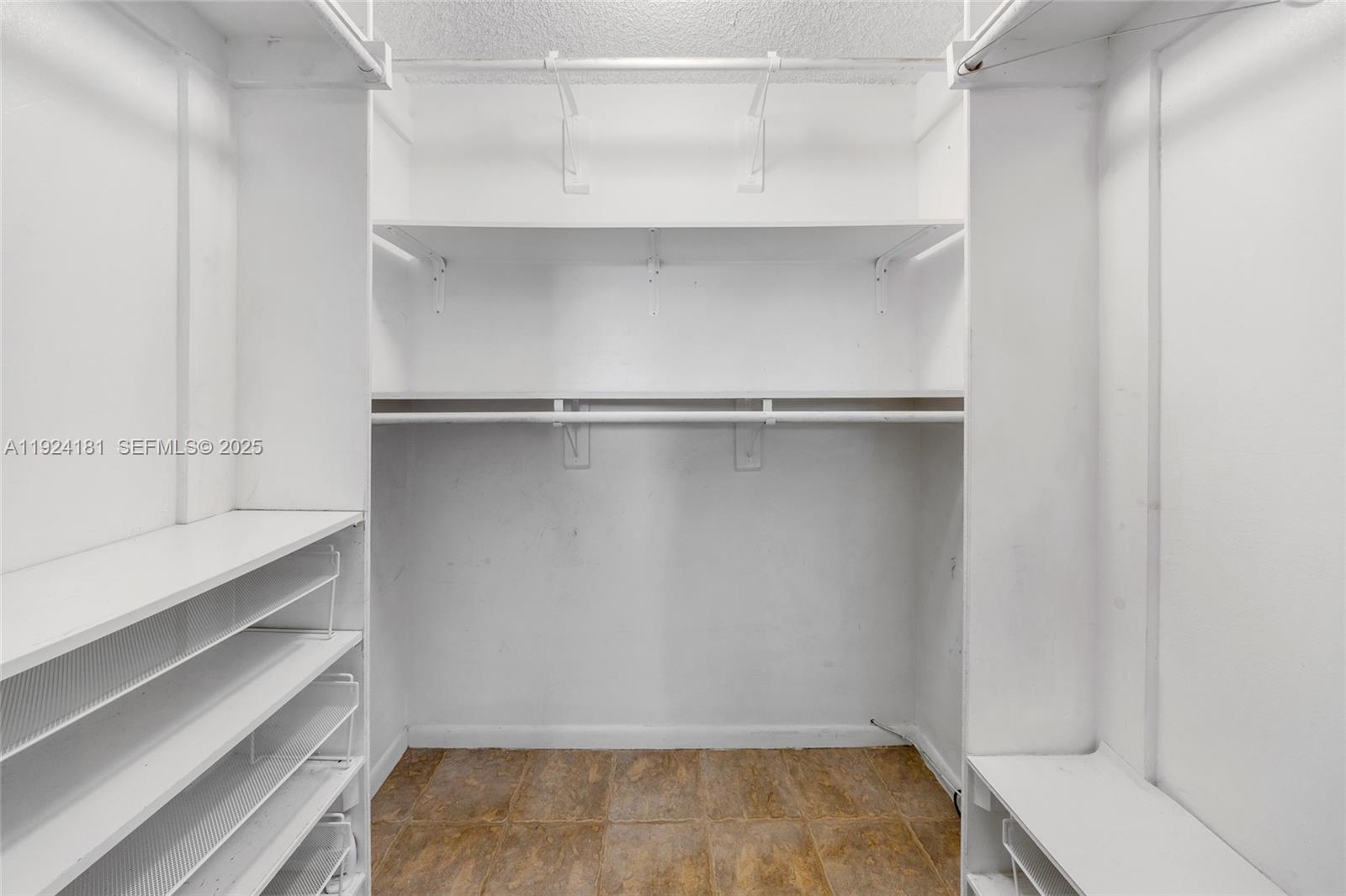 OLYMPUS CONDO PHASE - Residential Lease