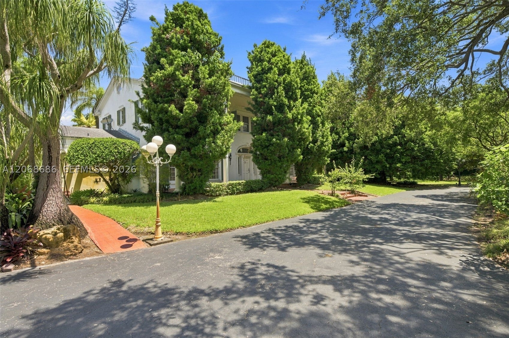 A Rare Trophy Asset: 5-Acre Development Opportunity Near Coral GablesW – image 10
