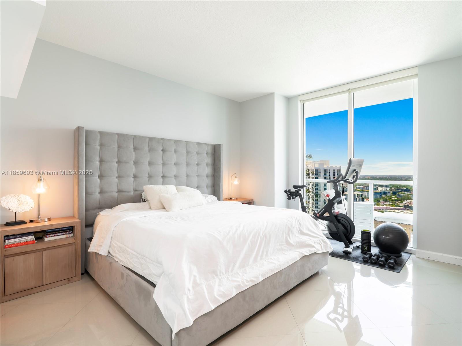 QUANTUM ON THE BAY CONDO - Residential