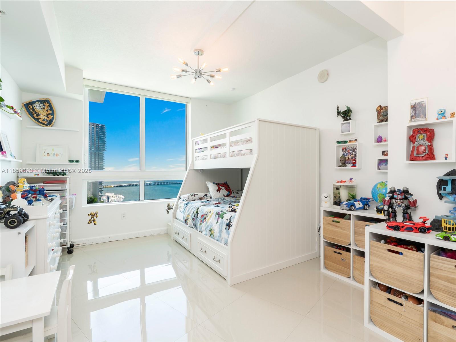 QUANTUM ON THE BAY CONDO - Residential