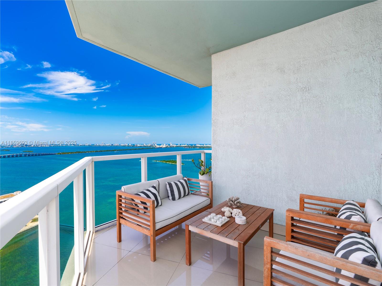 QUANTUM ON THE BAY CONDO - Residential