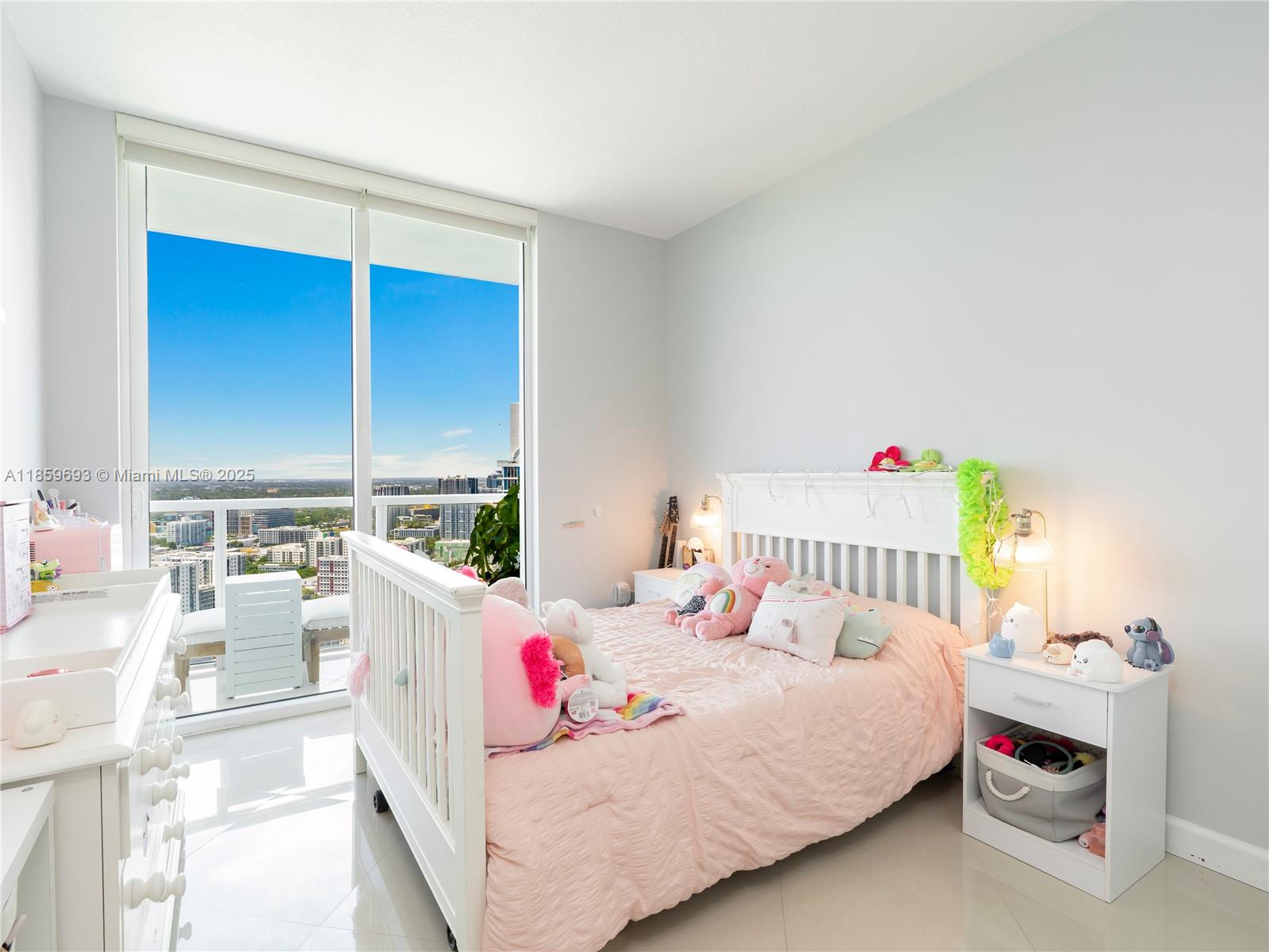 QUANTUM ON THE BAY CONDO - Residential