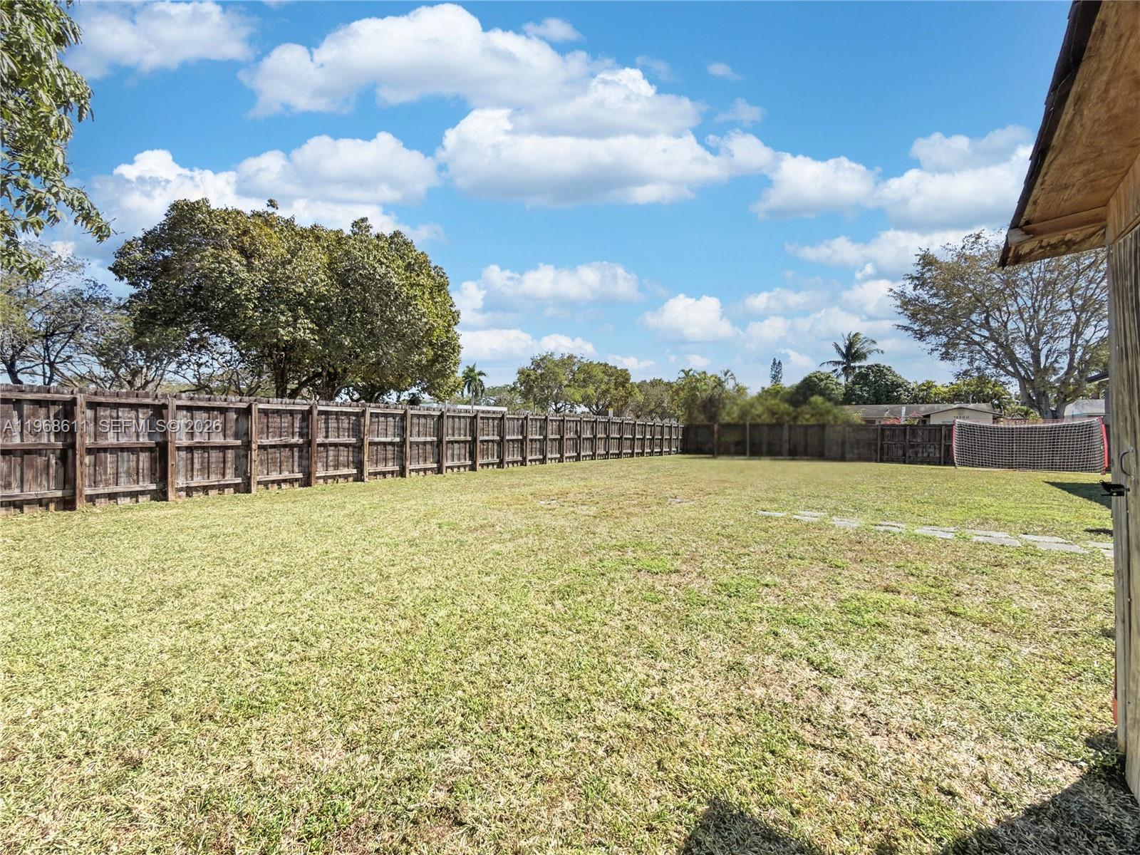 DEVON AIRE ESTATES SEC 1 - Residential