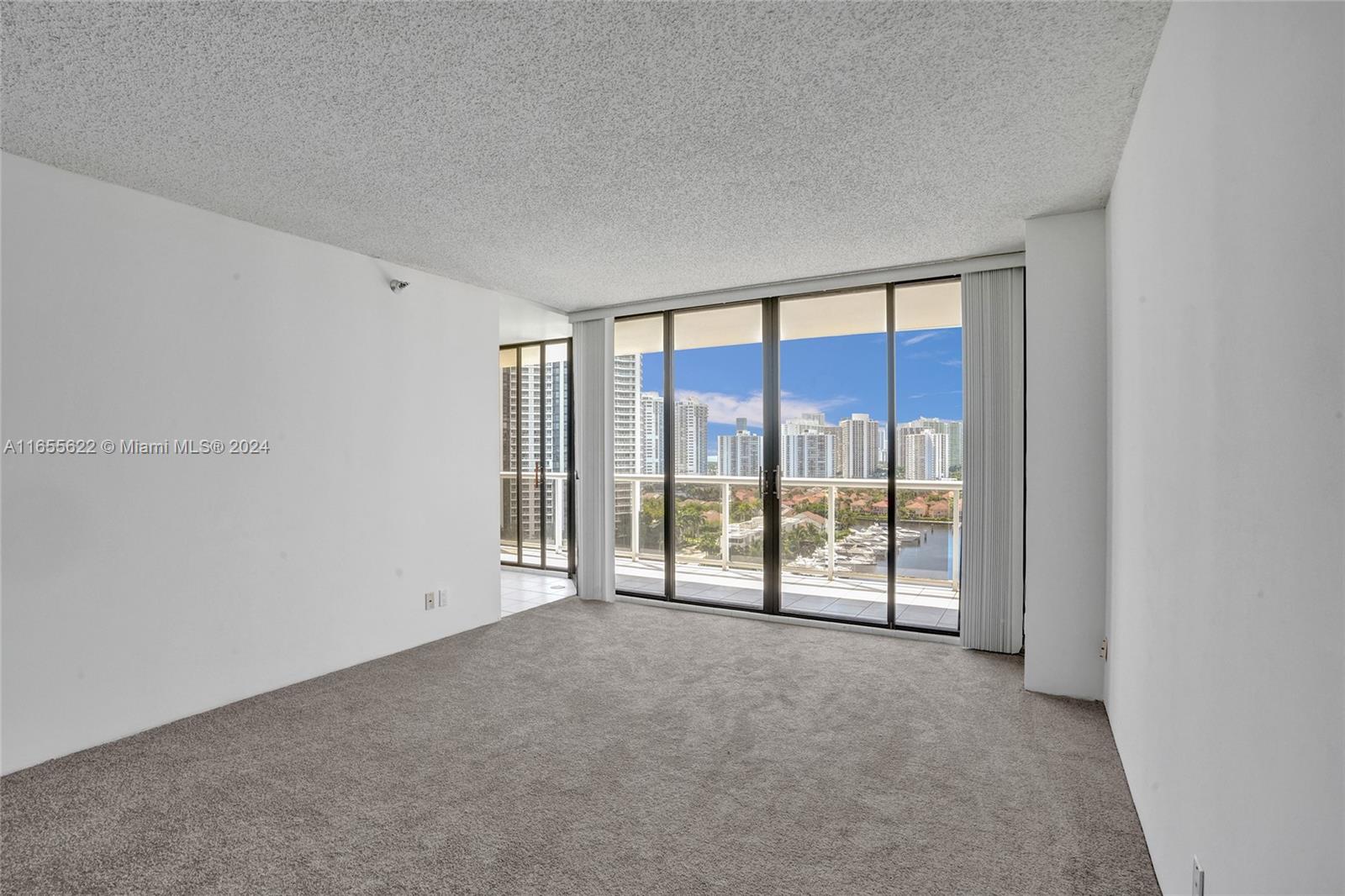 HARBORSIDE - Residential