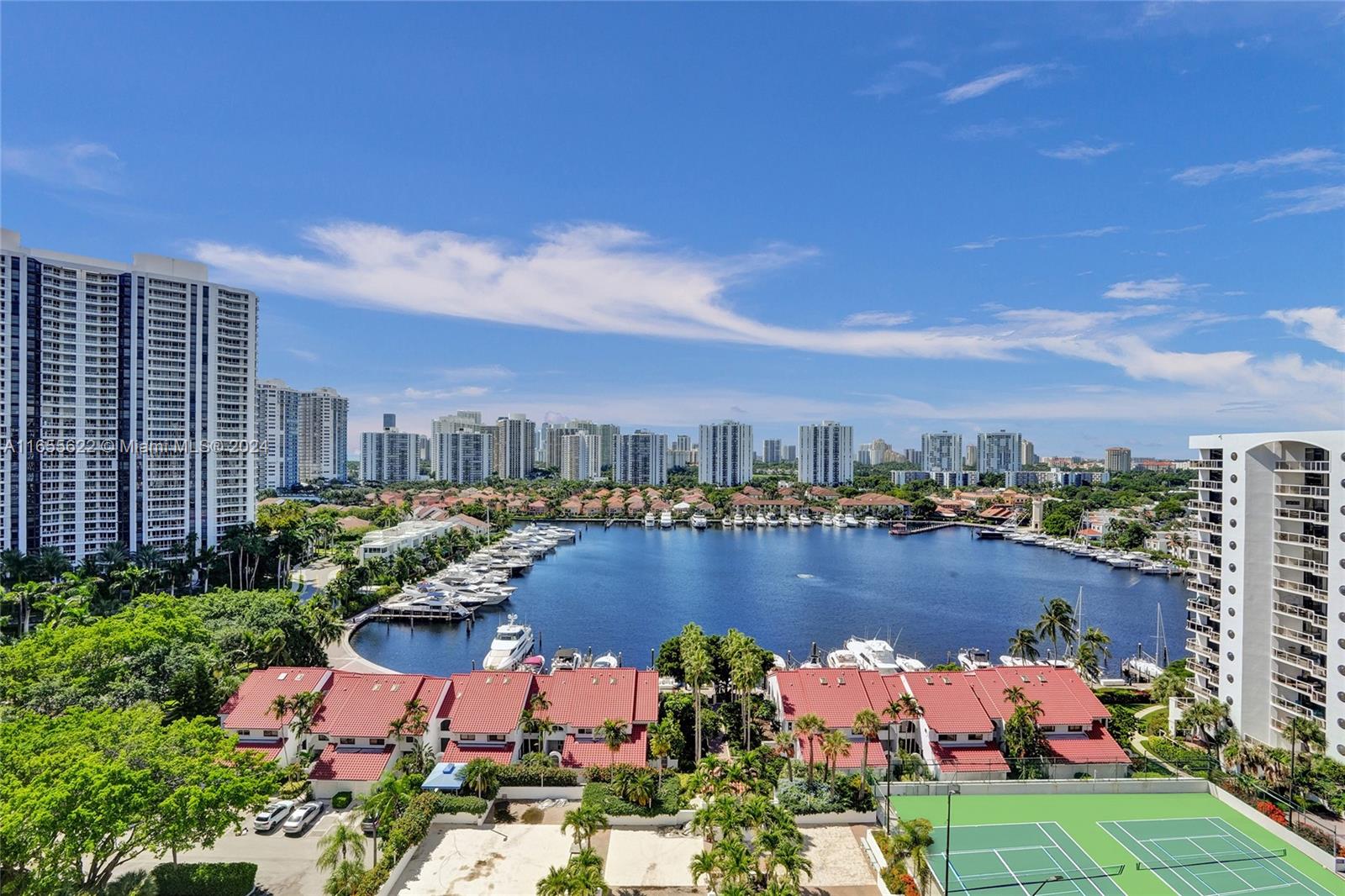 HARBORSIDE - Residential