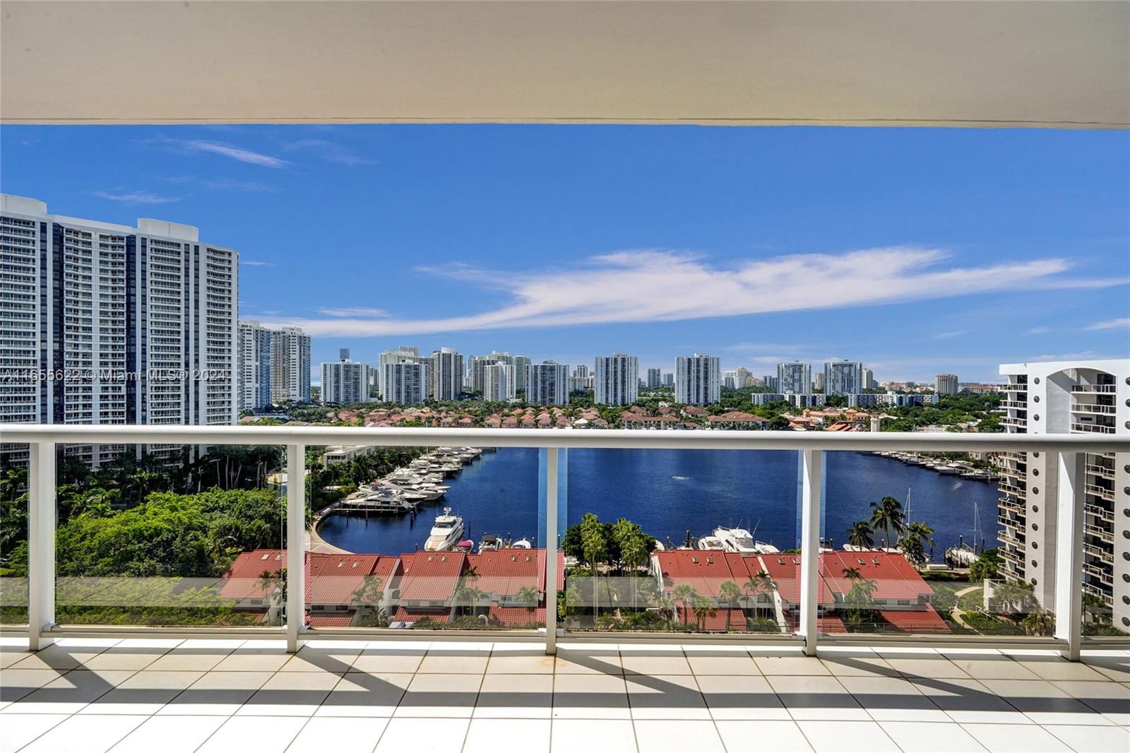 HARBORSIDE - Residential