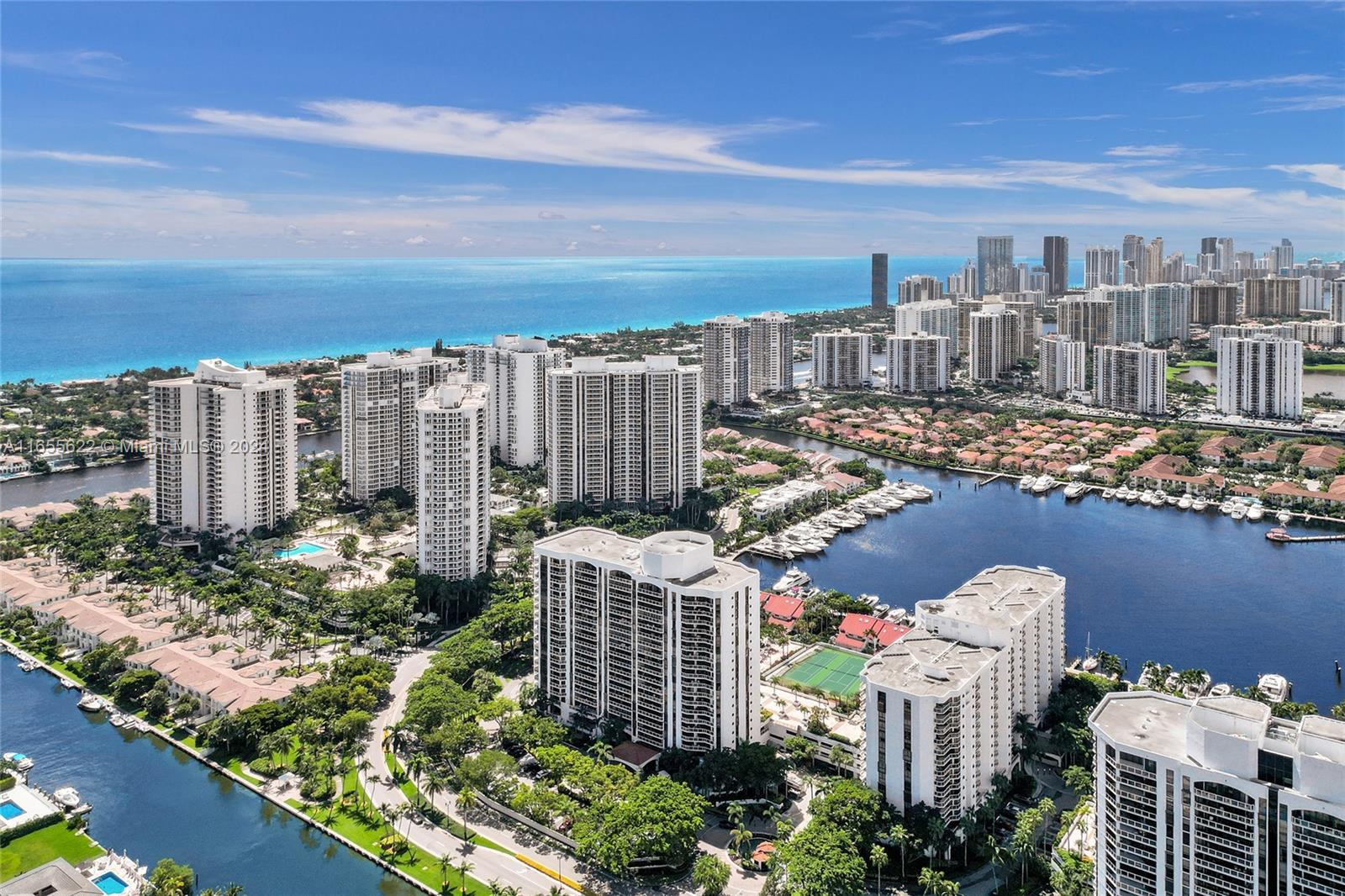 HARBORSIDE - Residential