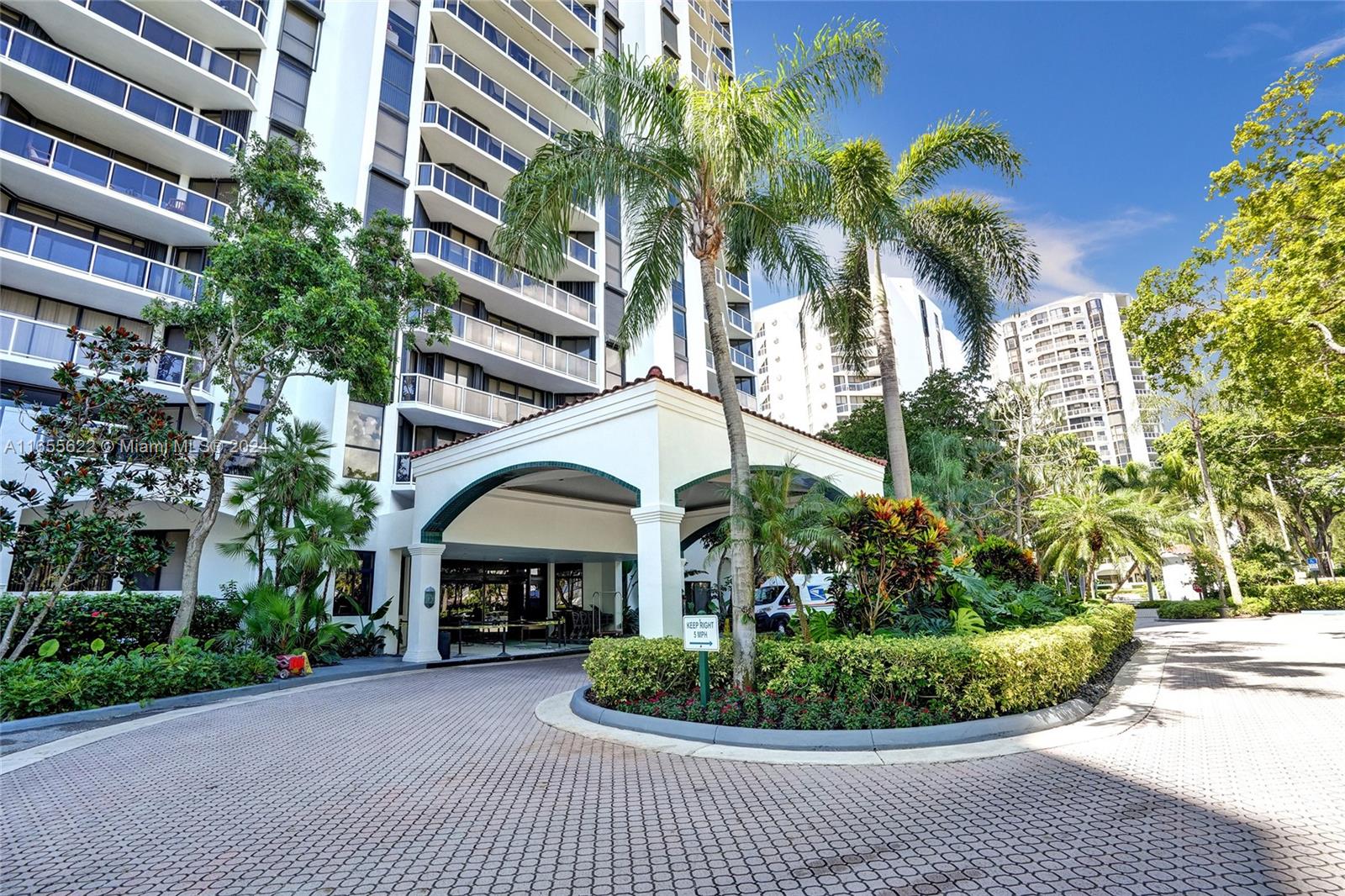 HARBORSIDE - Residential