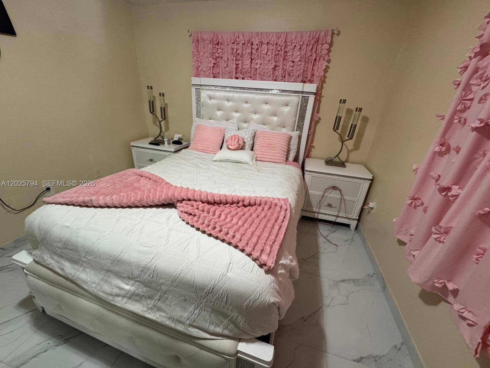 HOLLYWOOD BEACH GARDENS - Residential Income