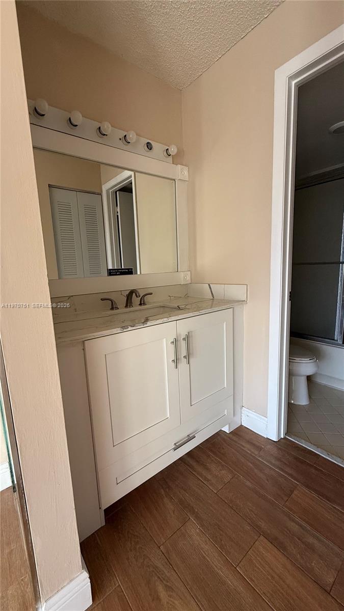 LAKE POINTE CONDOMINIUM N - Residential