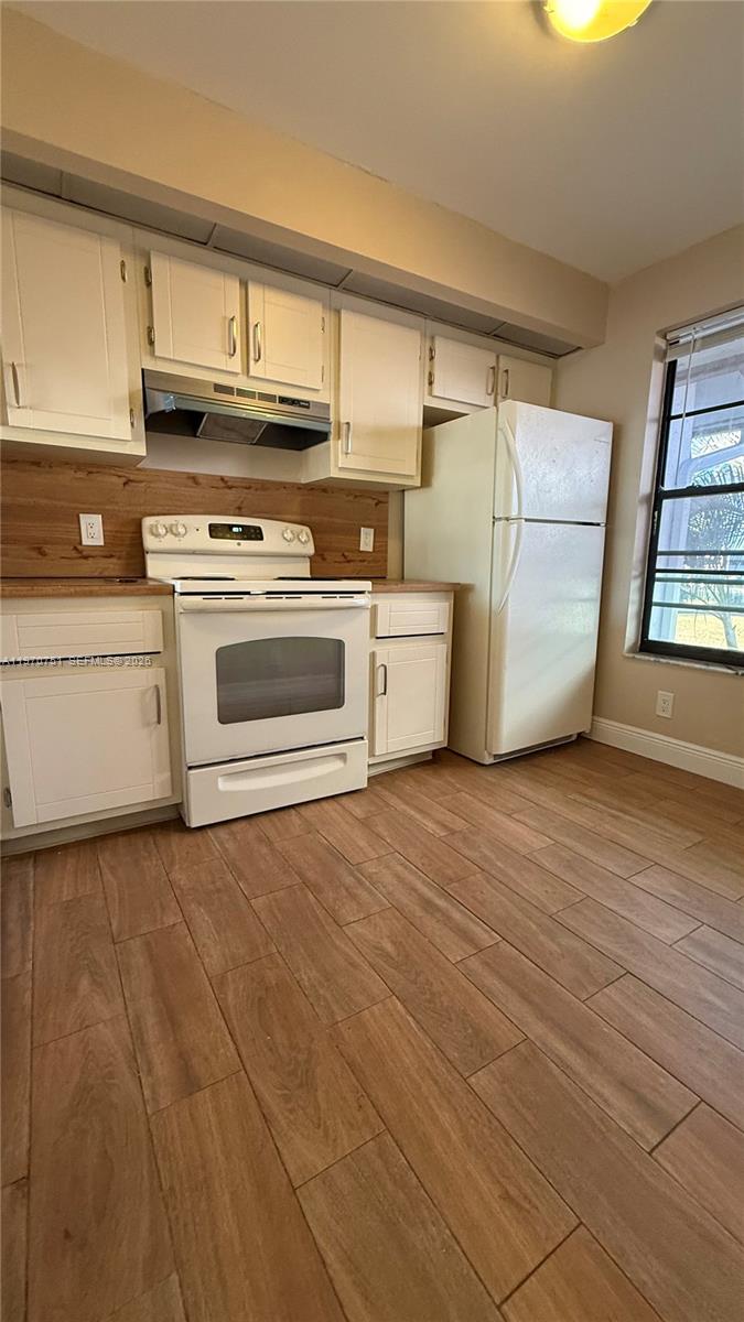 LAKE POINTE CONDOMINIUM N - Residential