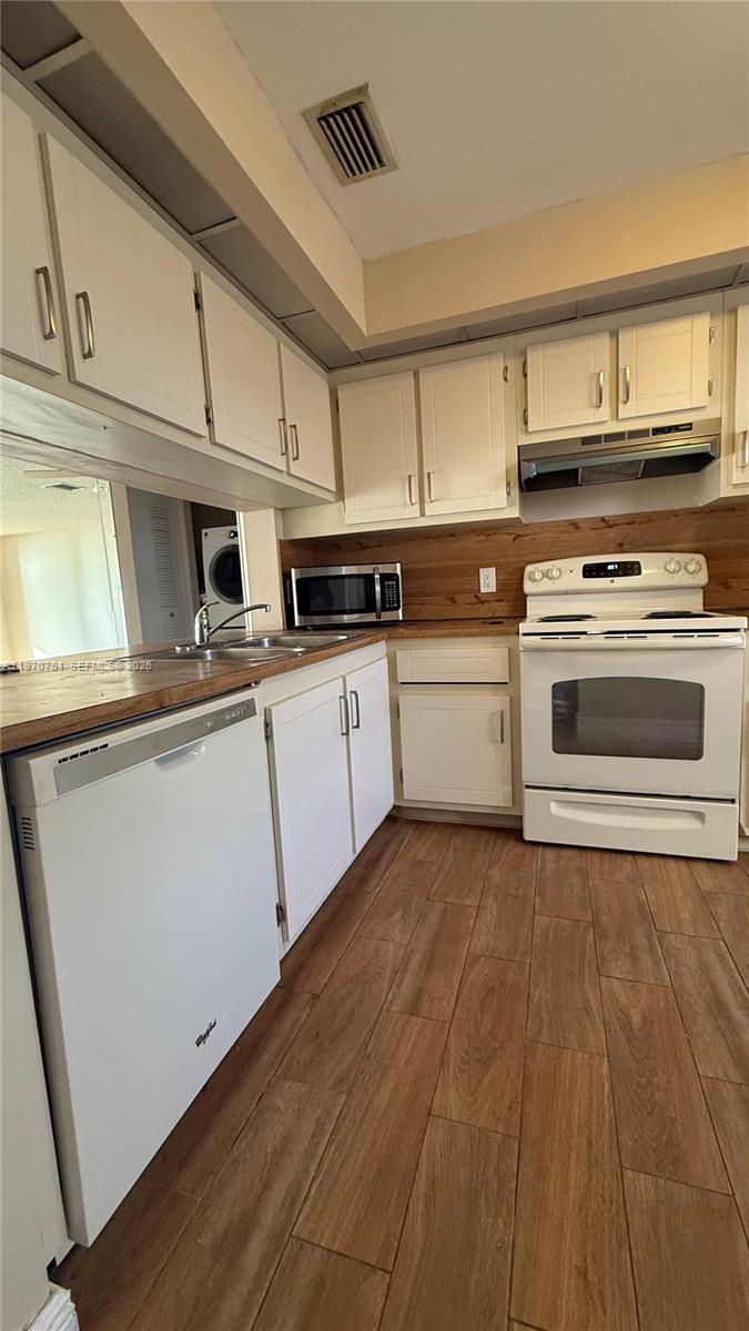 LAKE POINTE CONDOMINIUM N - Residential