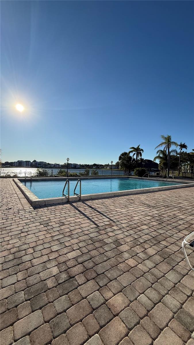 LAKE POINTE CONDOMINIUM N - Residential