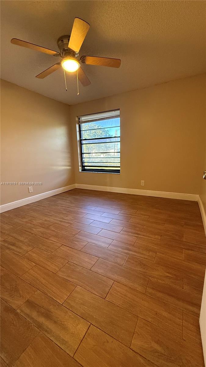 LAKE POINTE CONDOMINIUM N - Residential