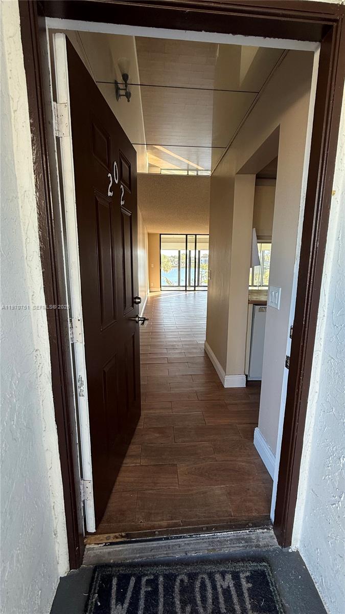 LAKE POINTE CONDOMINIUM N - Residential