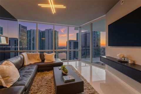 851 NE 1st Ave 4303 Miami FL 33132