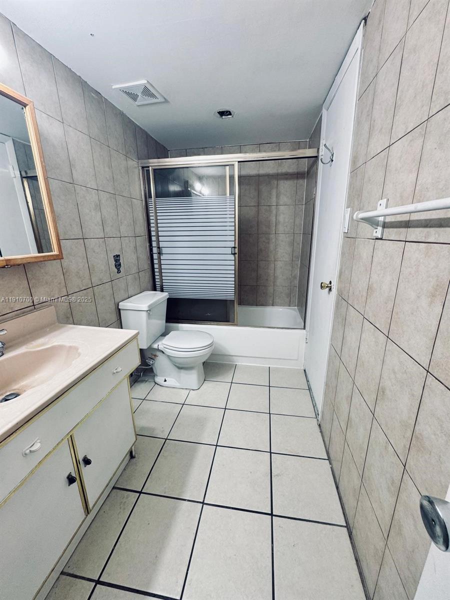 SUNNY SHORES SOUTH CONDO - Residential Lease