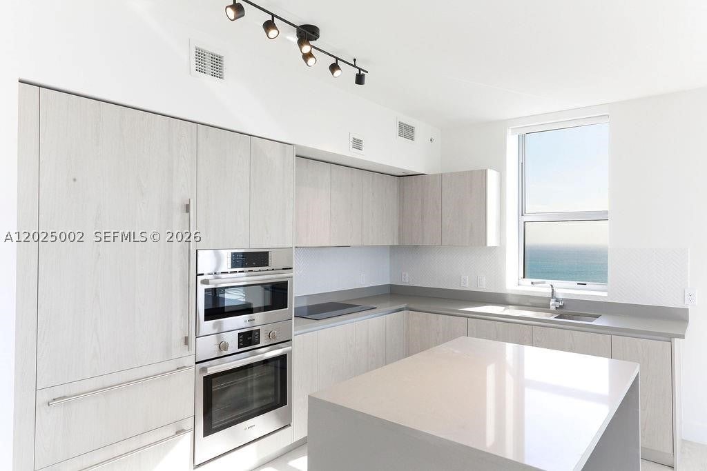 4010 S Ocean Dr T3509