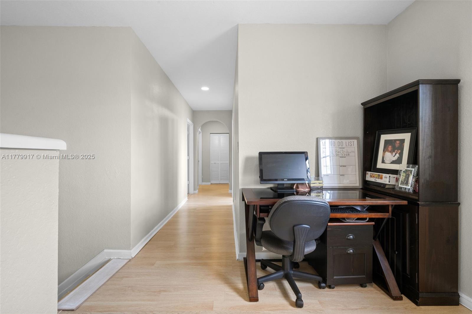 MANDARIN LAKES - Residential