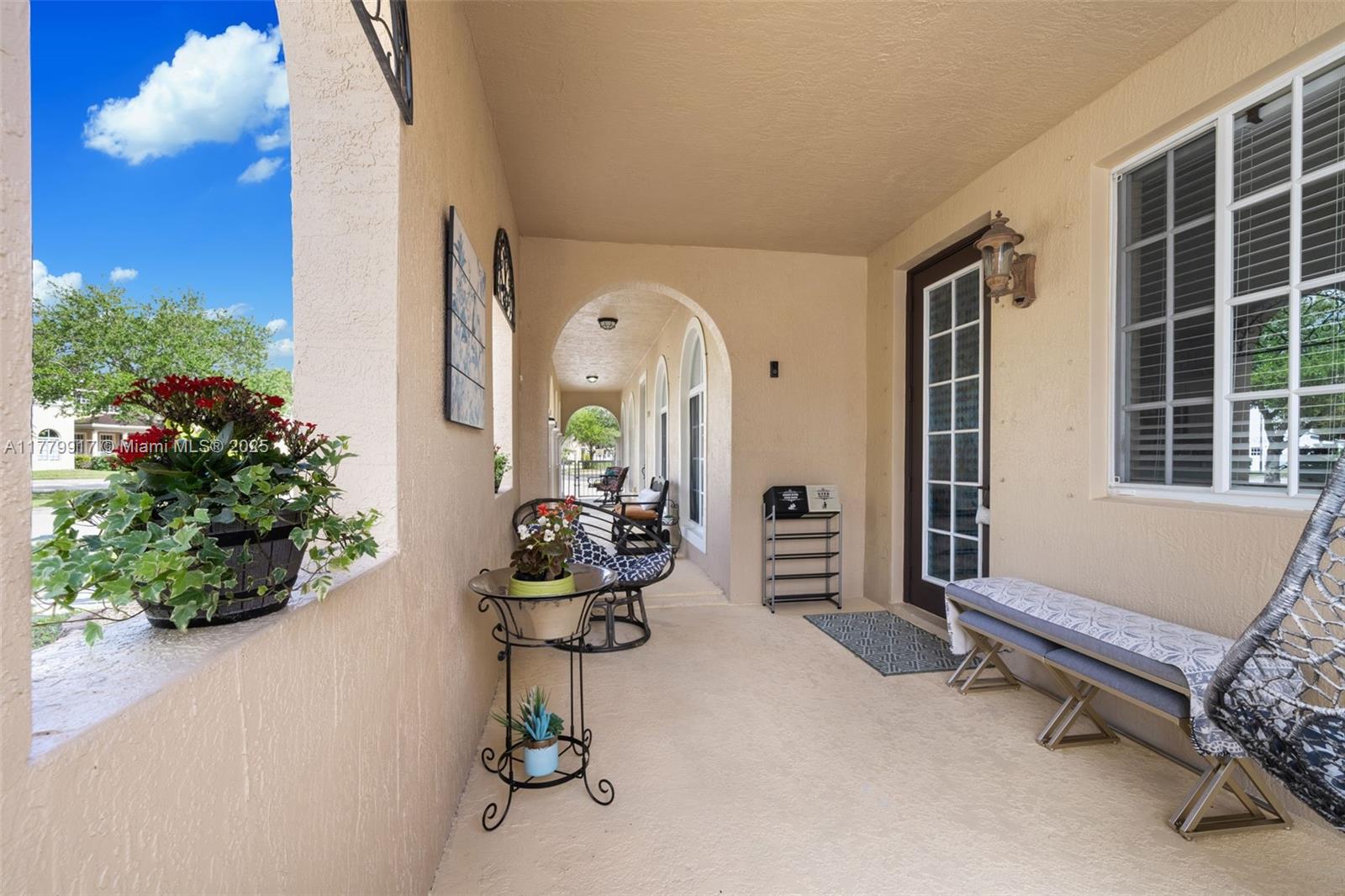 MANDARIN LAKES - Residential