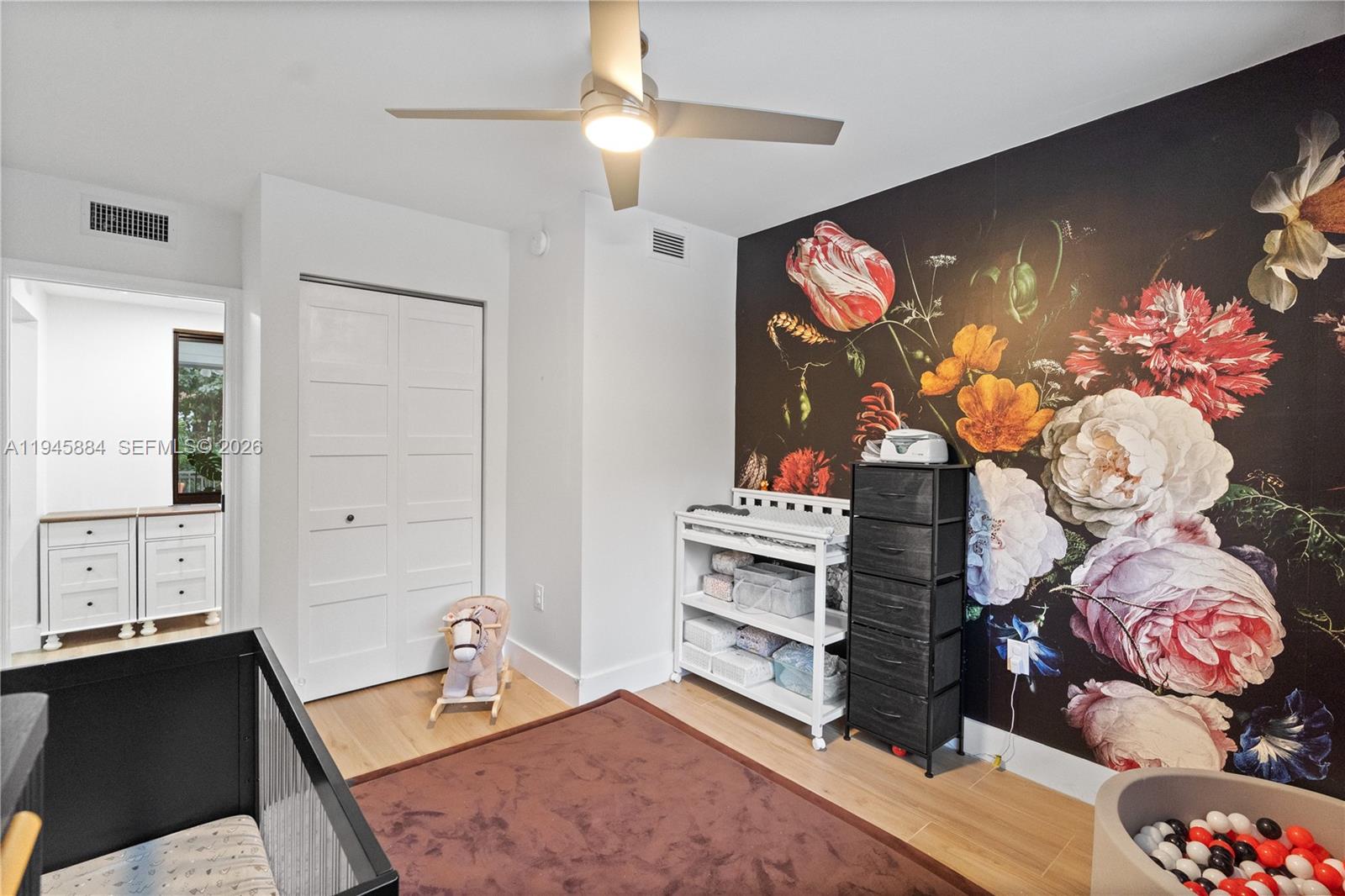 BISCAYNE LAWN AMD PLAT - Residential