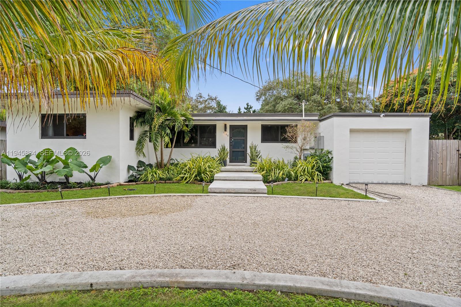 BISCAYNE LAWN AMD PLAT - Residential