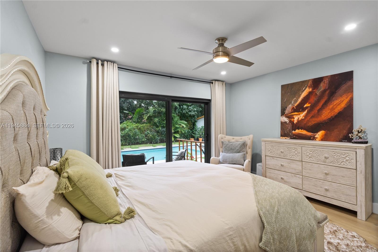 BISCAYNE LAWN AMD PLAT - Residential