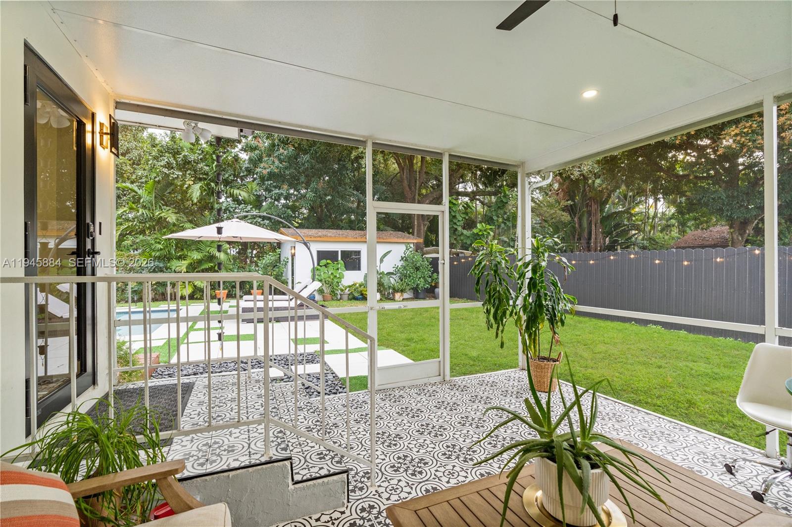 BISCAYNE LAWN AMD PLAT - Residential