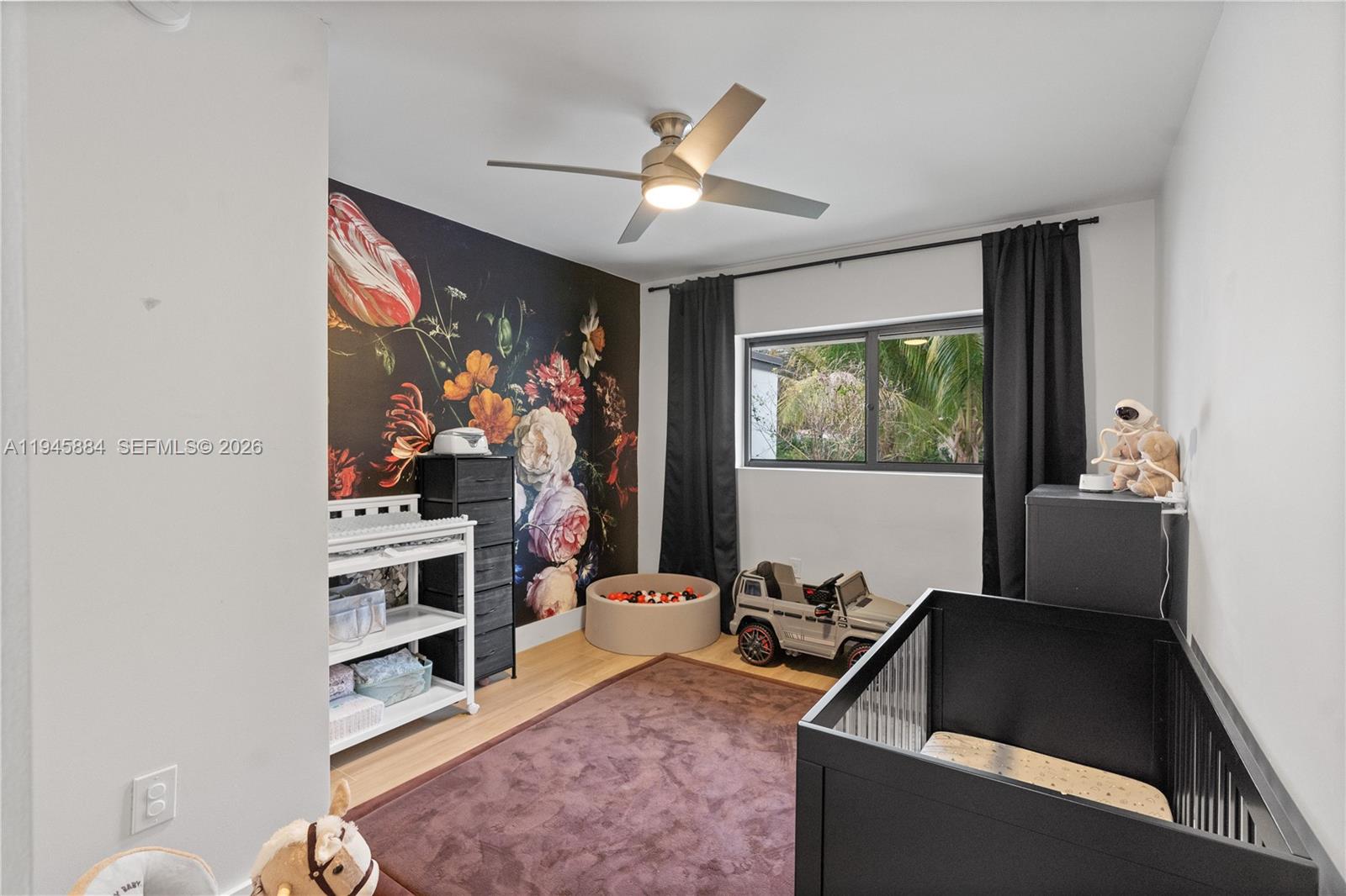 BISCAYNE LAWN AMD PLAT - Residential