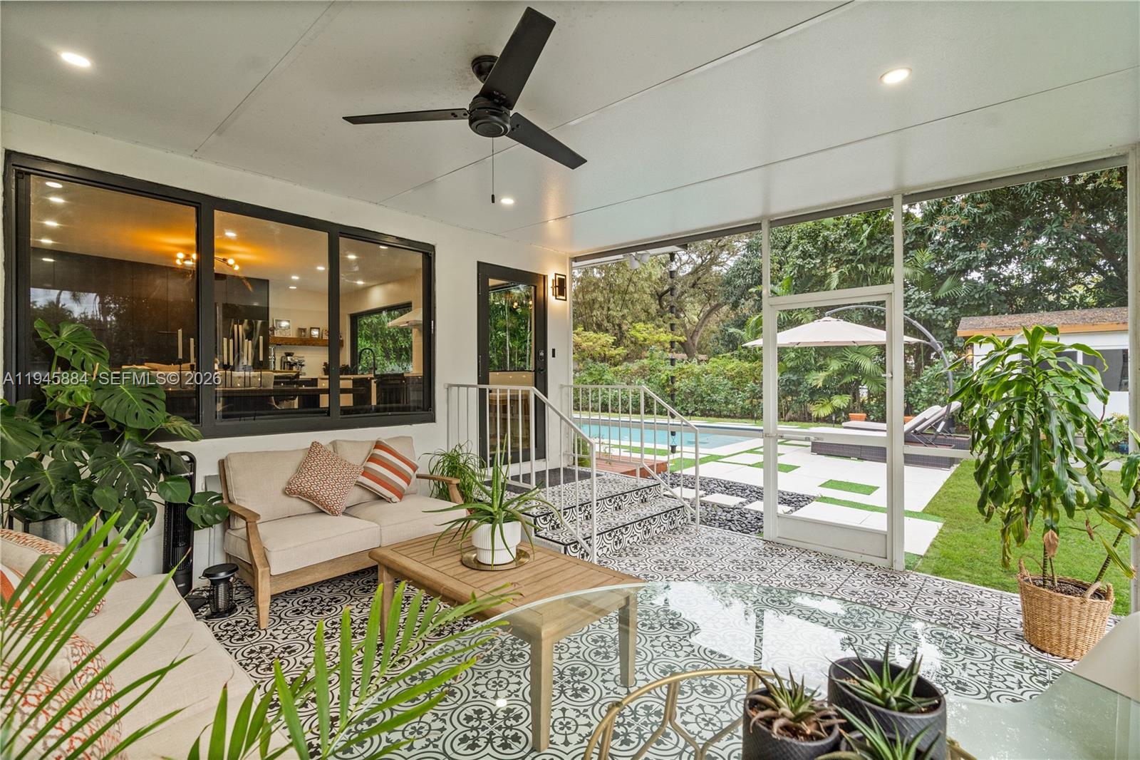 BISCAYNE LAWN AMD PLAT - Residential