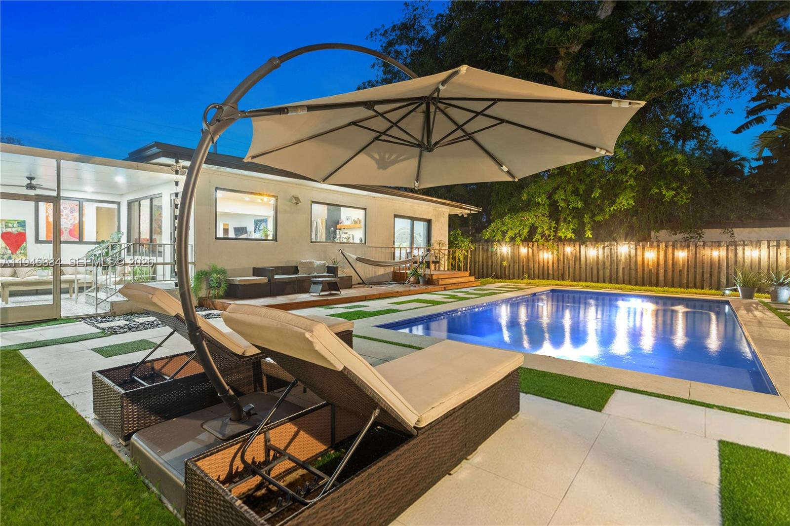 BISCAYNE LAWN AMD PLAT - Residential