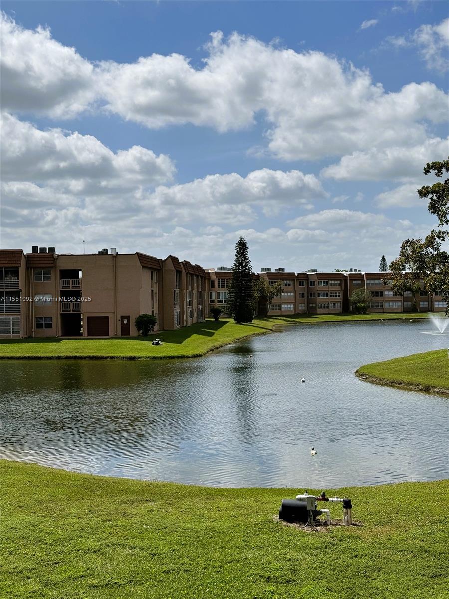 9480 Sunrise Lakes Blvd 204, Sunrise, Miami-Dade County, Florida - 2 Bedrooms  
2 Bathrooms - 