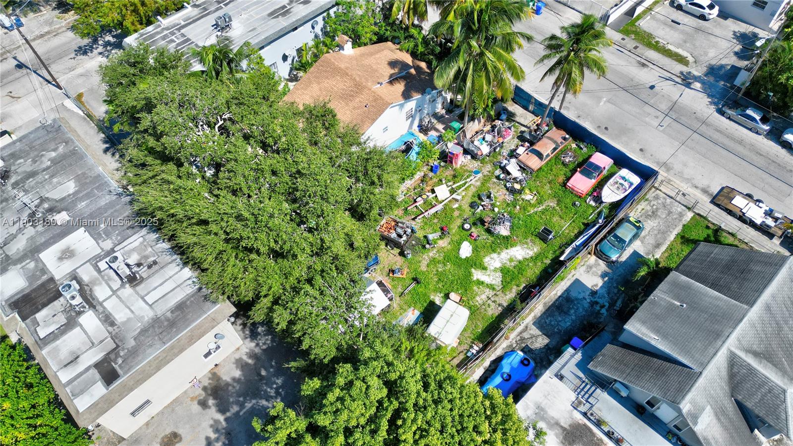 LAWRENCE ESTATE LAND CO - Land